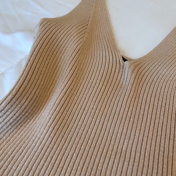 @SHEIN Knit tan top 🙈🤍 size: S // GREAT QUALITY - Picture 4 of 5